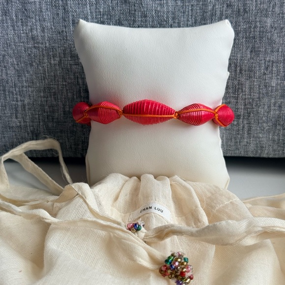 chan luu Jewelry - Chan Luu Beaded Bracelet Vibrant Chunky Beads Pull Tie Colorful Pink Red